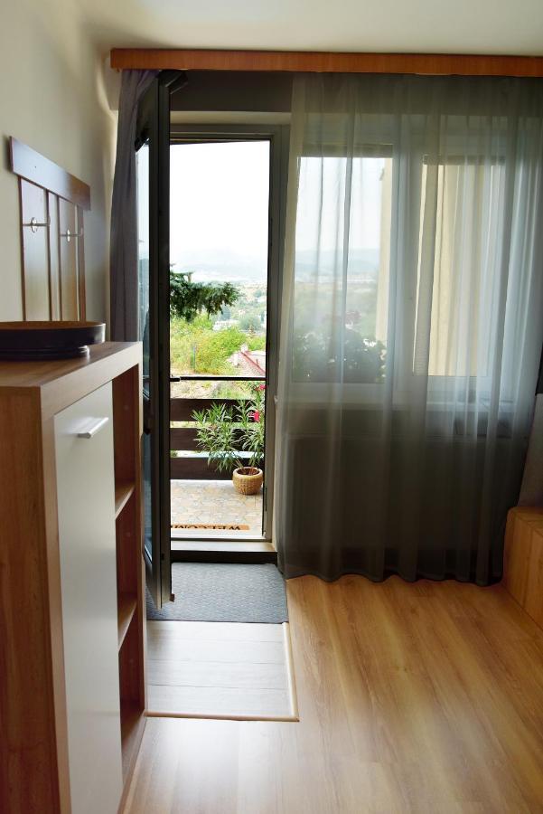 Apartment, Sun Terrace, Privat Parking Besztercebánya Kültér fotó