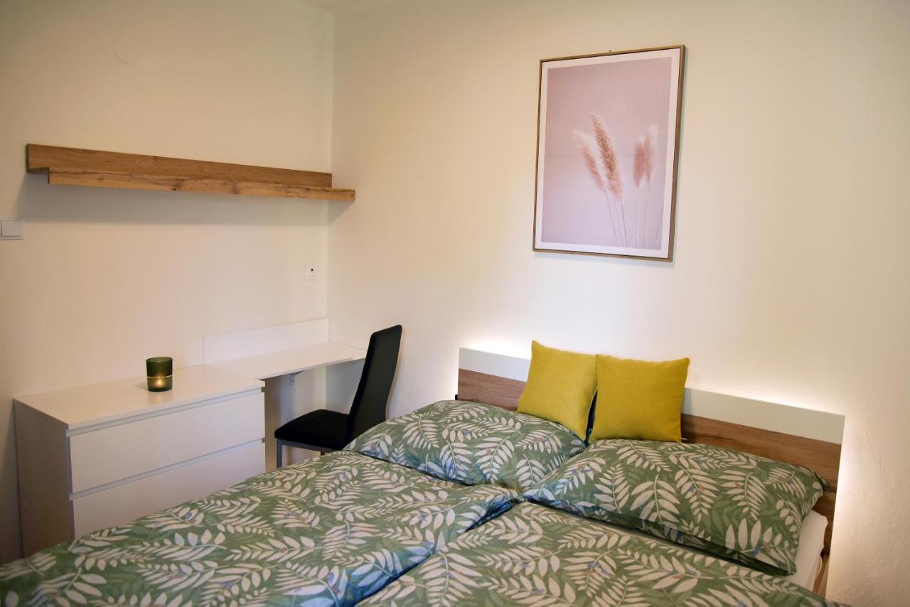 Apartment, Sun Terrace, Privat Parking Besztercebánya Kültér fotó