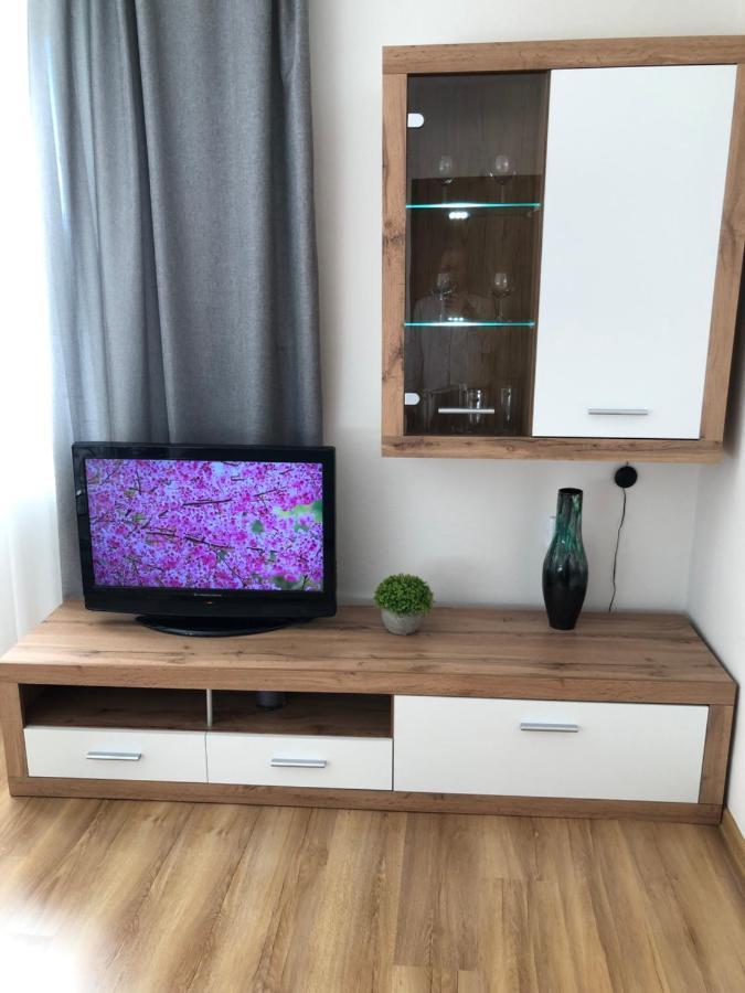 Apartment, Sun Terrace, Privat Parking Besztercebánya Kültér fotó